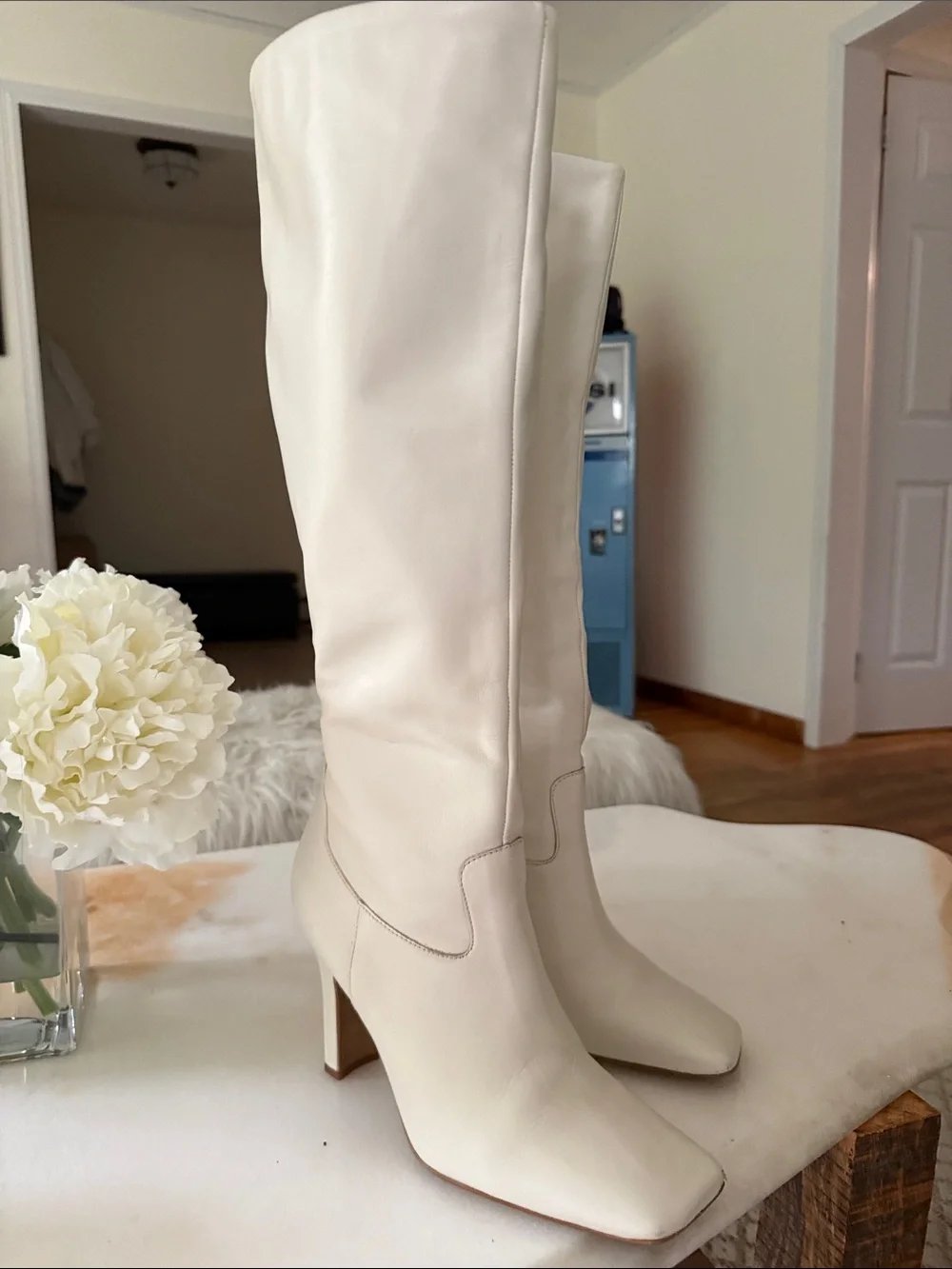 Vince Camuto Kalinder Leather Tall Boots in a creamy white/ecru shade. Size 7.5